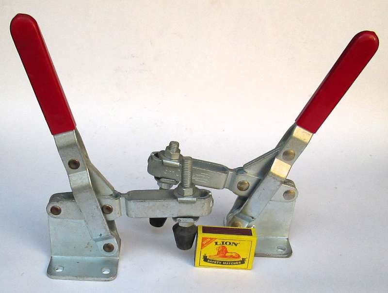 WOOD WORKING VERTICAL TOGGLE CLAMPS