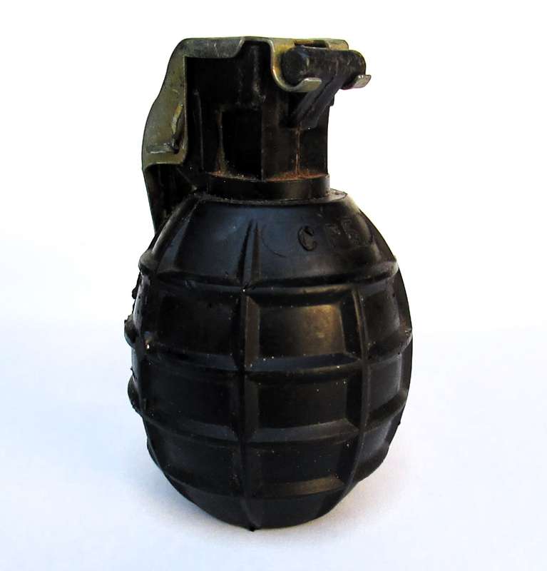 M75 YUGOSAVAIN DE-ACTIVATED/DUMMY HAND GRENADE