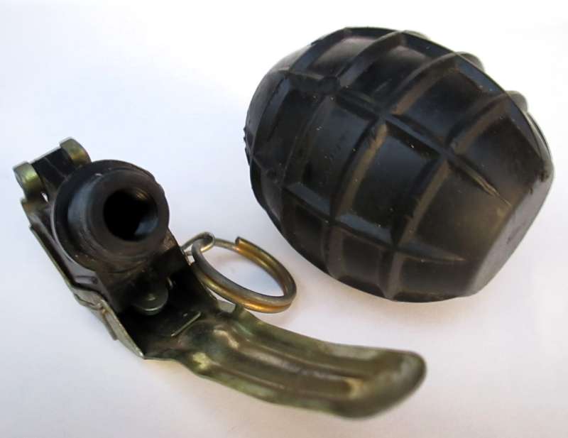 M75 YUGOSAVAIN DE-ACTIVATED/DUMMY HAND GRENADE