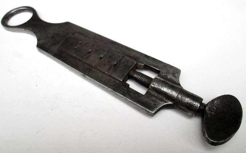 TREAD CUTTER