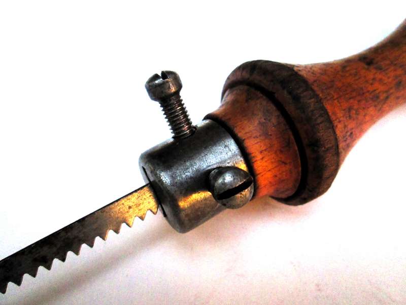 KEYHOLE SAW