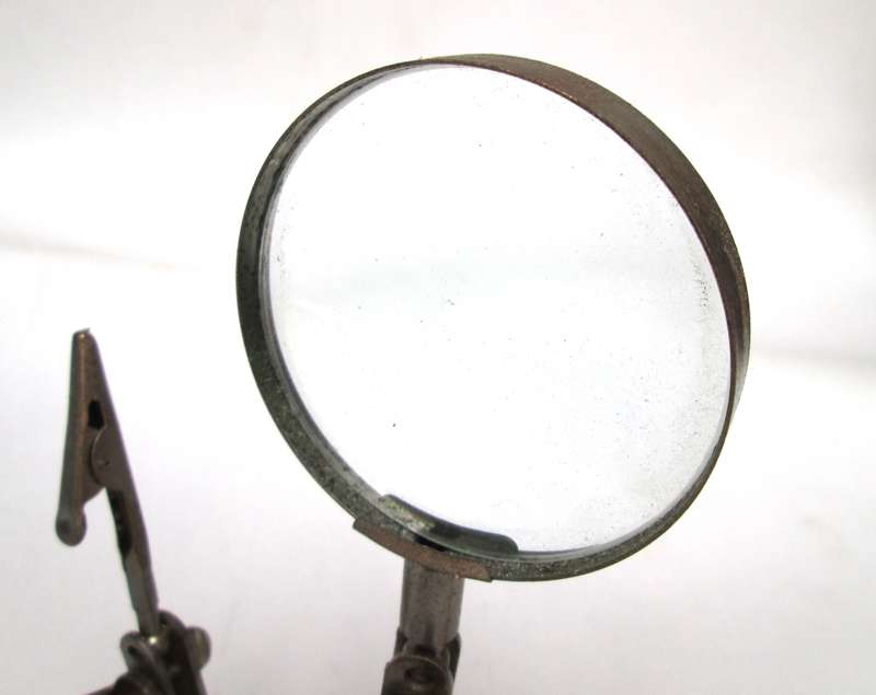 SOLDERING MAGNIFYING GLASS