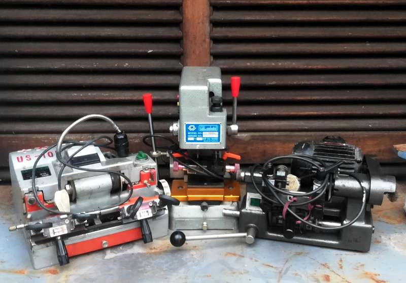 KEY CUTTING MACHINES