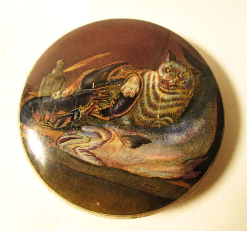 CAT AND CRAYFISH PRATTWARE LID