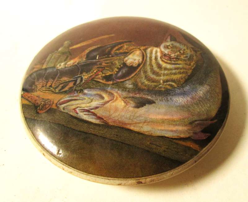 CAT AND CRAYFISH PRATTWARE LID