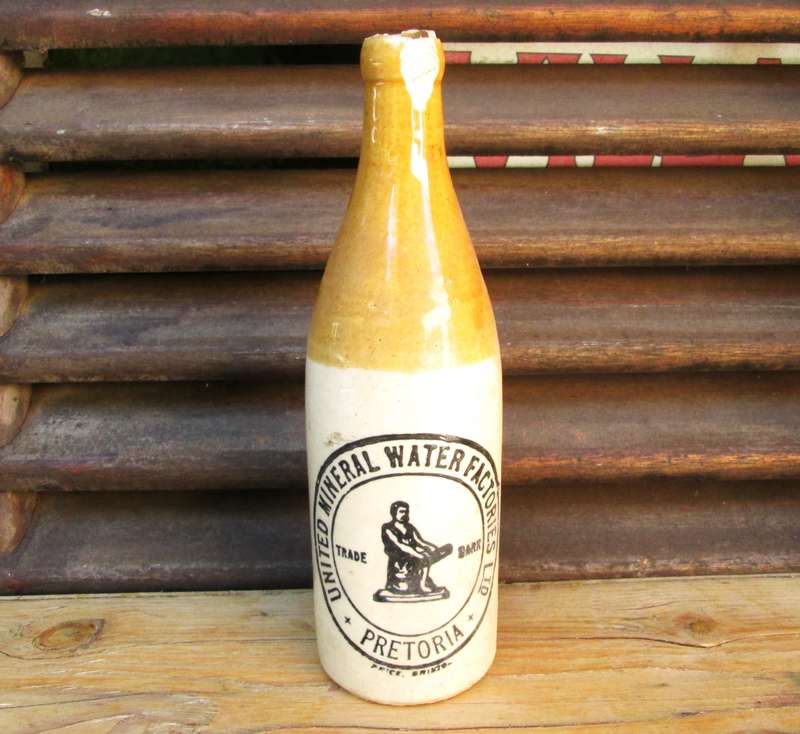 UNITED MINERAL FACTORIES PRETORIA GINGER BEER BOTTLE