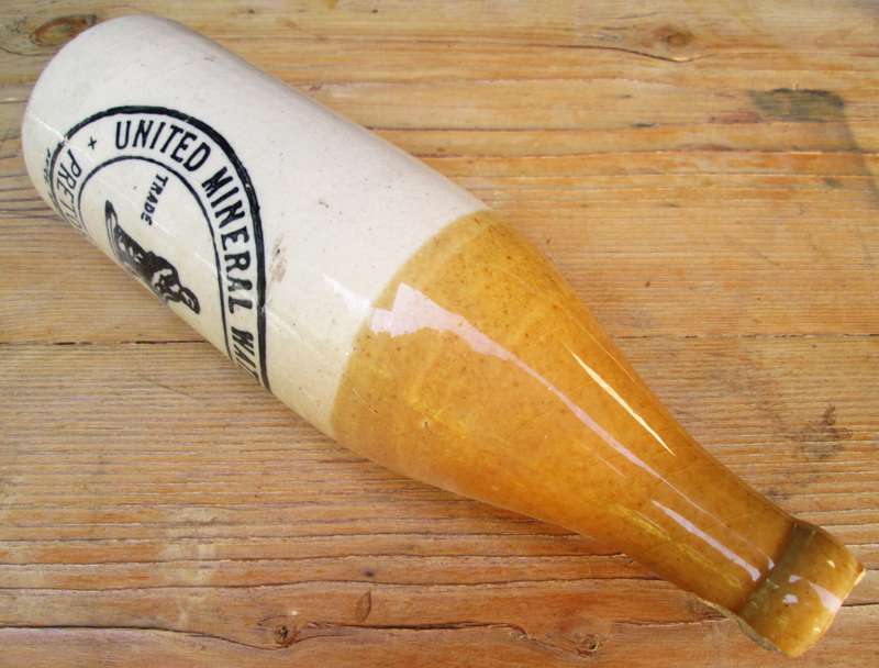 UNITED MINERAL FACTORIES PRETORIA GINGER BEER BOTTLE