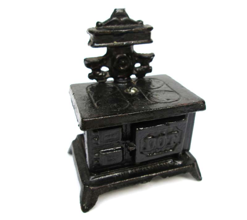 CAST IRON MONEY SAVINGS BOX