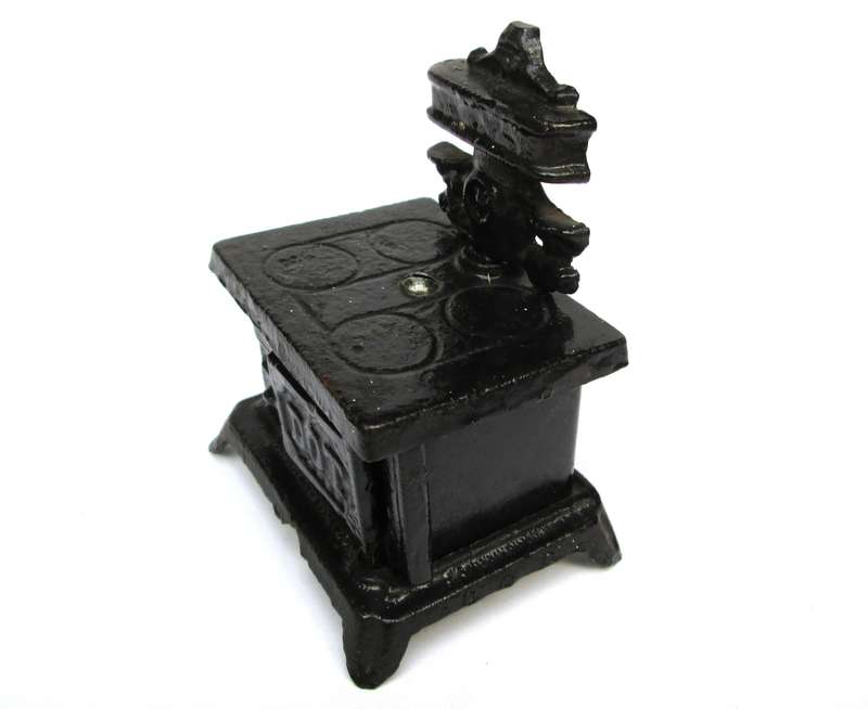 CAST IRON MONEY SAVINGS BOX
