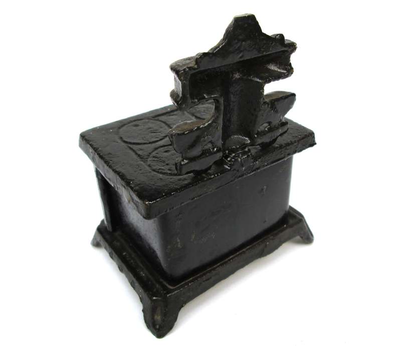 CAST IRON MONEY SAVINGS BOX
