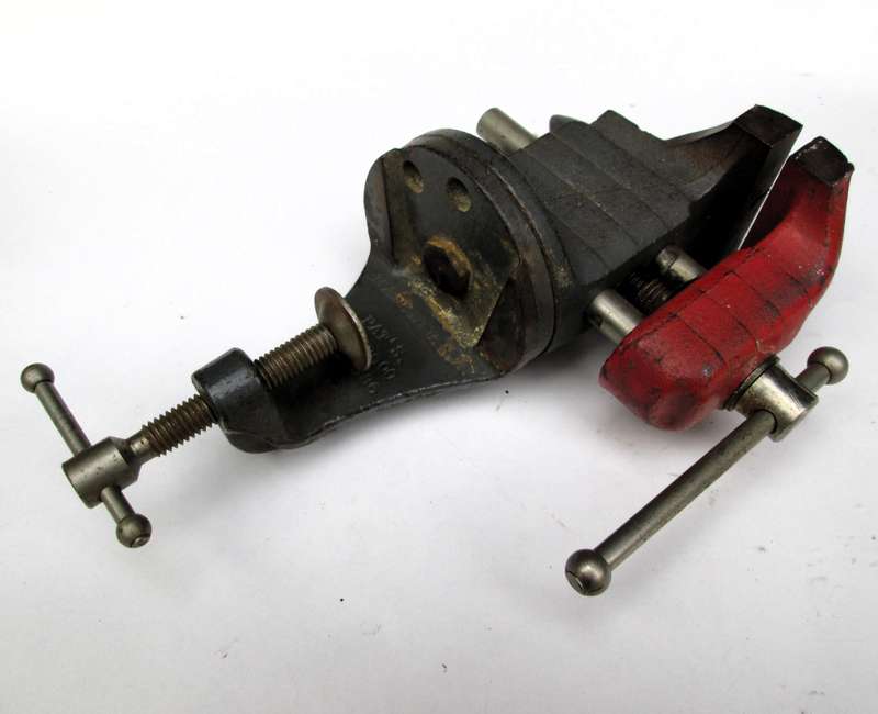 STANLEY HANDYMAN BENCH VICE