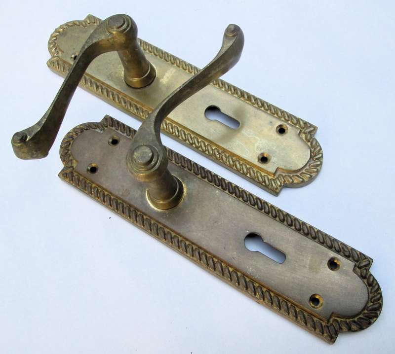 BRASS DOOR HANDELS