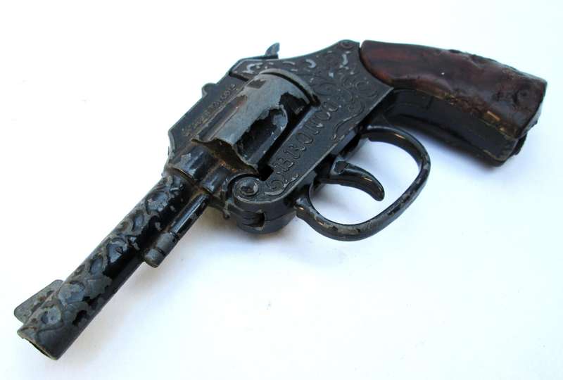 BRONCO CAP GUN