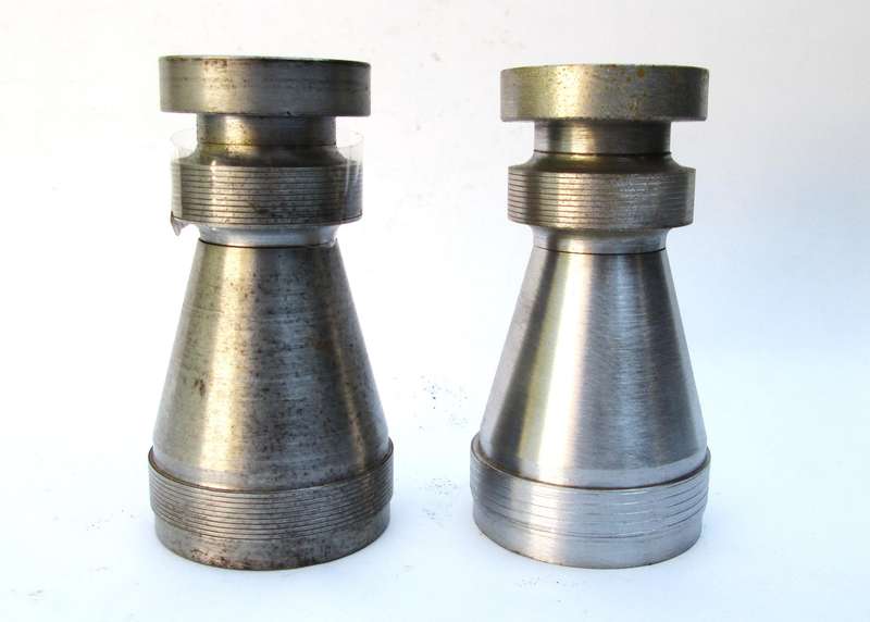 SET OF x2 AJUSTABLE STAND/JACK WITH ROTATING TOP