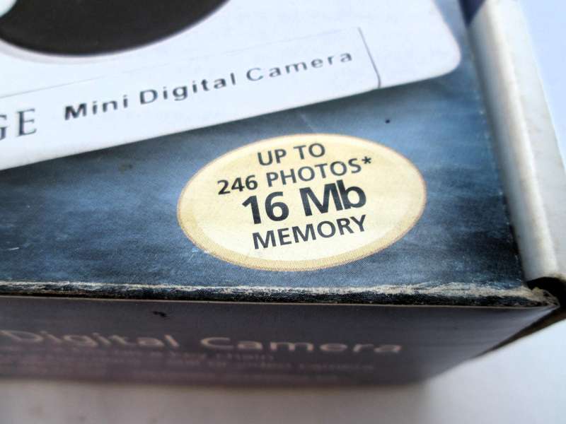MINI DIGITAL CAMERA