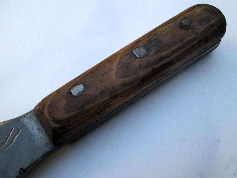 VINTAGE BILLHOOK KNIFE