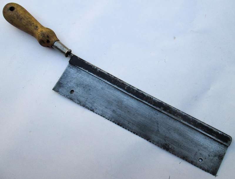 VINTAGE DOVETAIL SAW