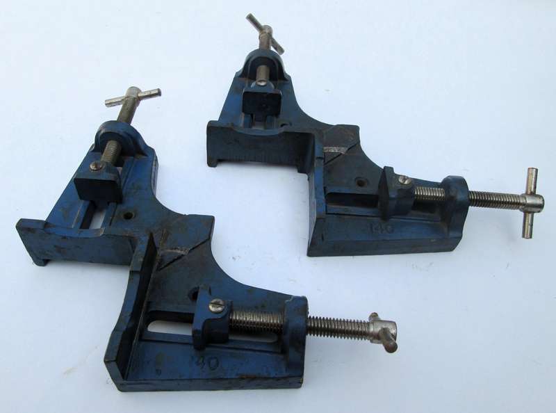 RECORD CORNER CLAMPS