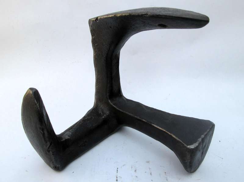 COBBLERS SHOEMAKER ANVIL