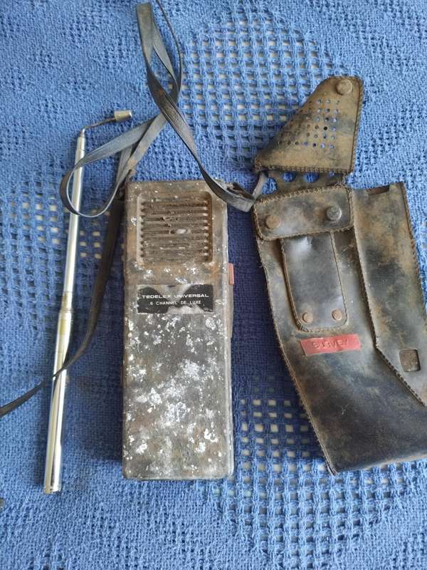 Tedelex Universal 6 Channel De Luxe Model BT2601 Vintage walkie talkie radio (Read listing)