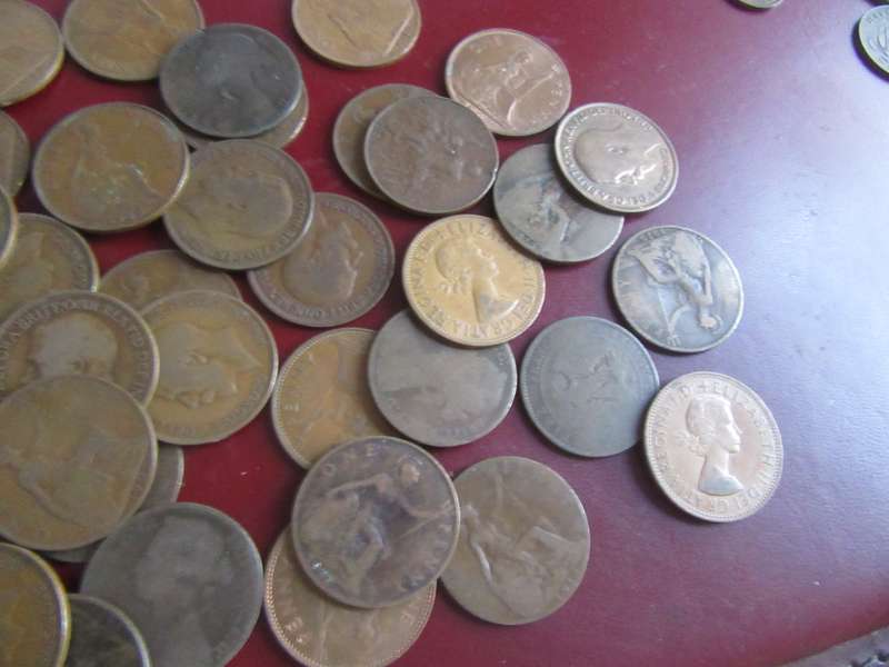 BARGAIN - 44 OLD UK PENNIES- AS PER SCAN - BID PER ITEM - CO1