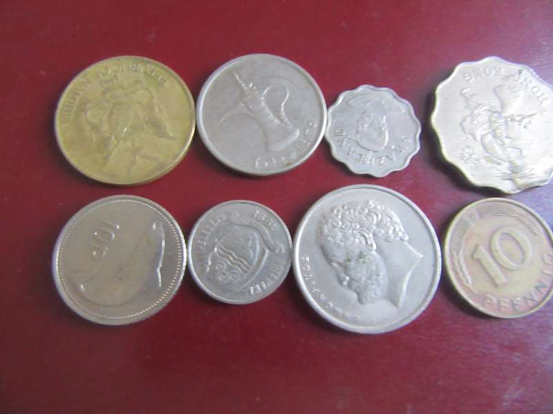 GOOD START FOR THE BEGINNER - 10 INTERNATIONAL COINS - AS PPER SCAN - CO6
