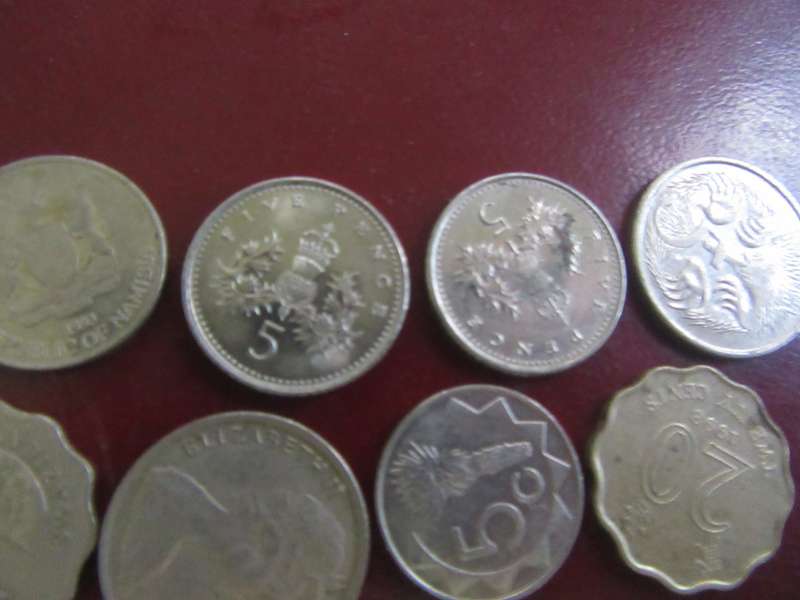 GOOD START FOR THE BEGINNER - 10 INTERNATIONAL COINS - AS PER SCAN -AS16