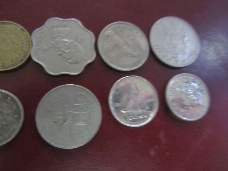 GOOD START FOR THE BEGINNER - 10 INTERNATIONAL COINS - ASPR SCAN CO17