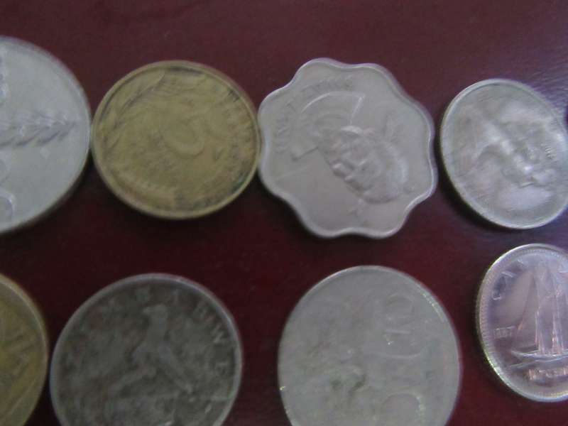GOOD START FOR THE BEGINNER - 10 INTERNATIONAL COINS - ASPR SCAN CO17
