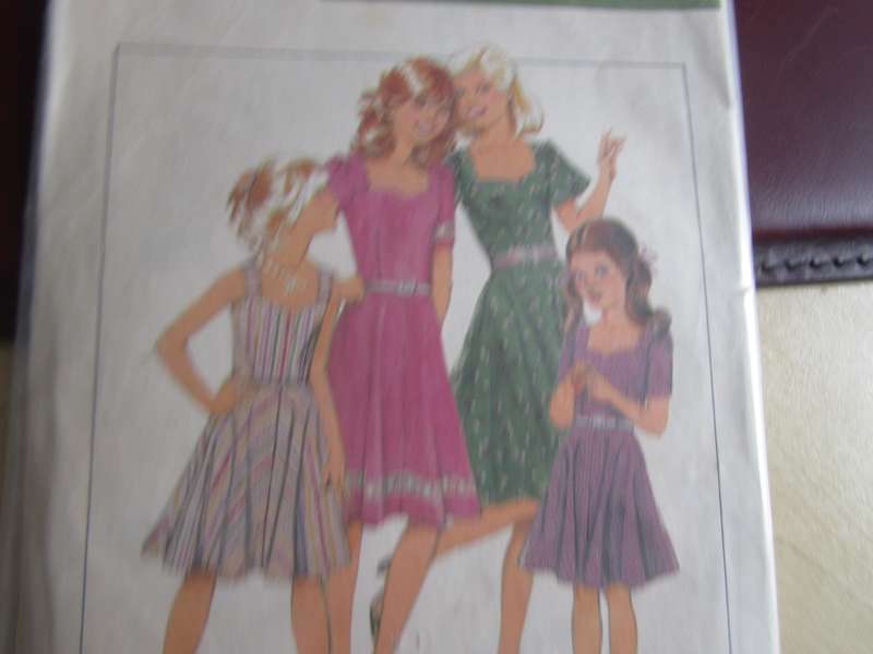 STYLE PATTERN NO.2988 - SIZE 7,BREAST 66CM - COMPLETE