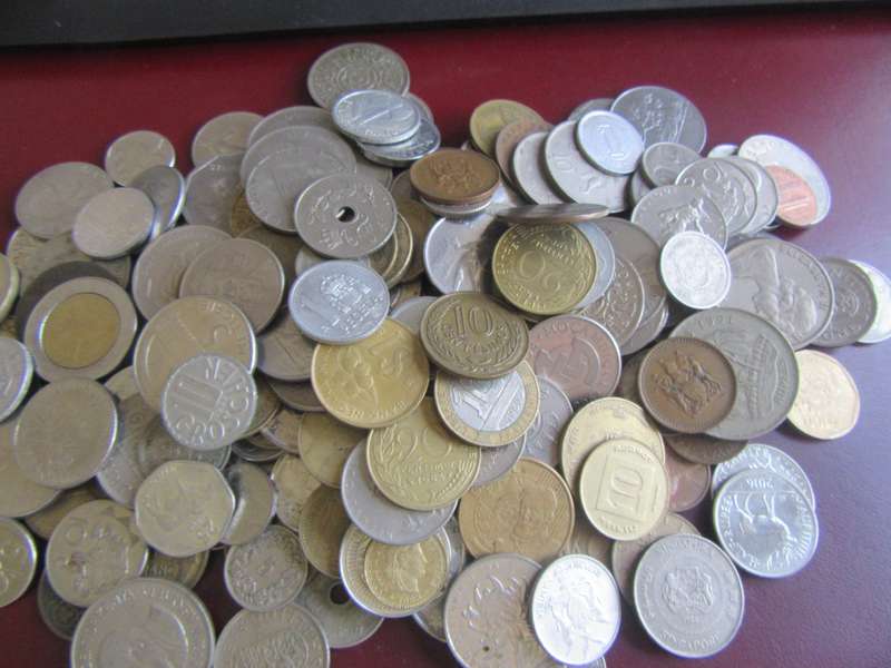 500ASSORTED WORLD COINS - AS PER SCAN - BID PER ITEM -WS2.5.
