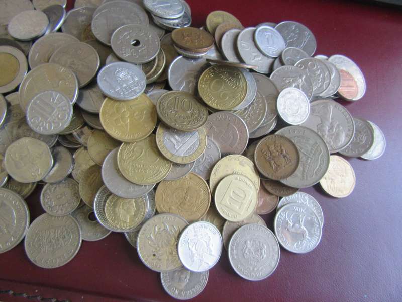 500ASSORTED WORLD COINS - AS PER SCAN - BID PER ITEM -WS2.5.