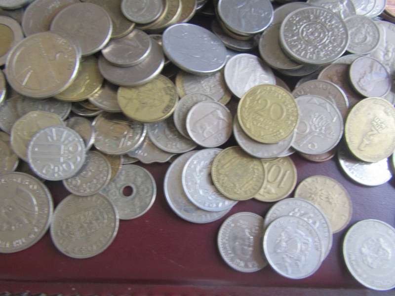 500ASSORTED WORLD COINS - AS PER SCAN - BID PER ITEM -WS2.5.