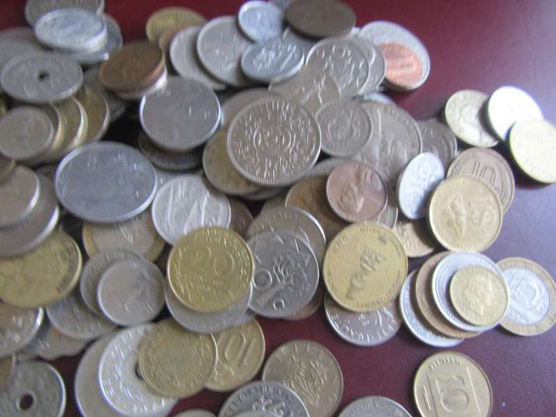500ASSORTED WORLD COINS - AS PER SCAN - BID PER ITEM -WS2.5.