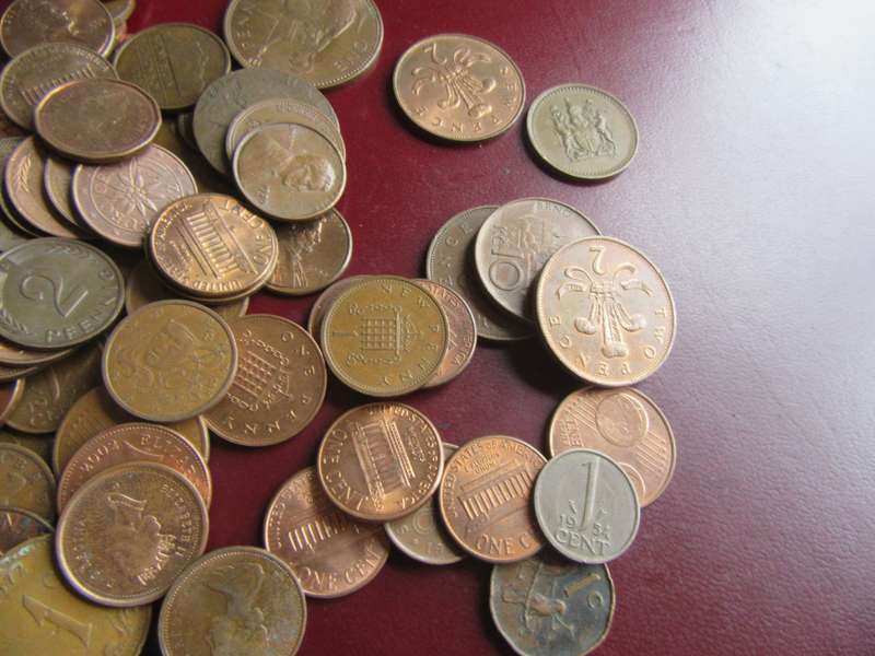 200NTERNATIONAL COPPER COINS - AS PER SCAN - BID PER ITEM