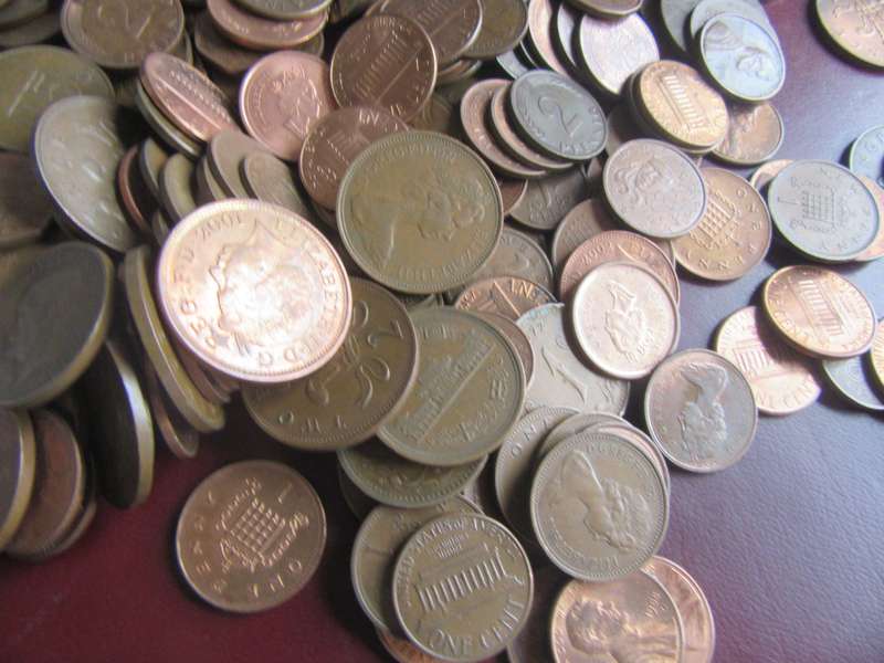 200NTERNATIONAL COPPER COINS - AS PER SCAN - BID PER ITEM