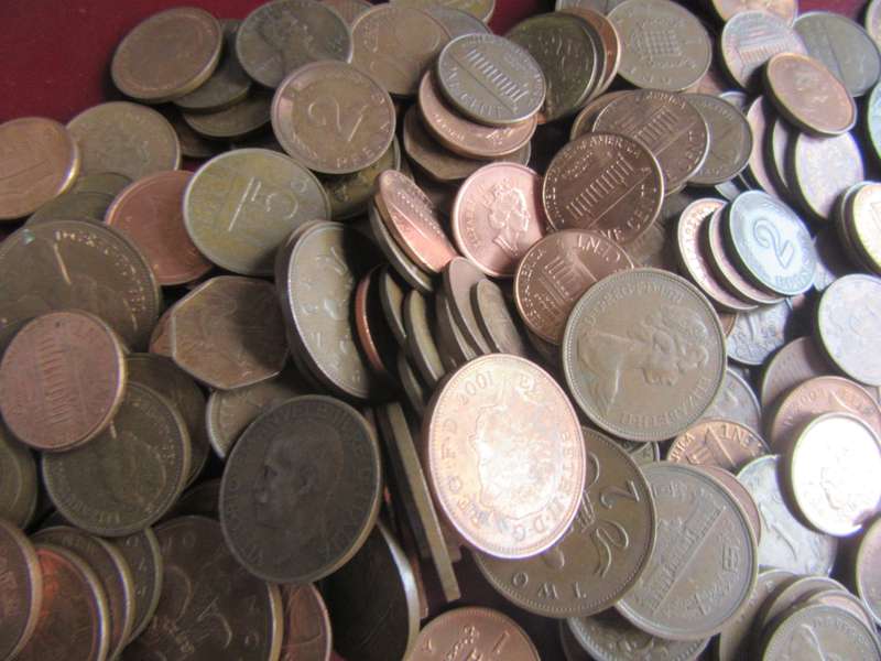 200NTERNATIONAL COPPER COINS - AS PER SCAN - BID PER ITEM