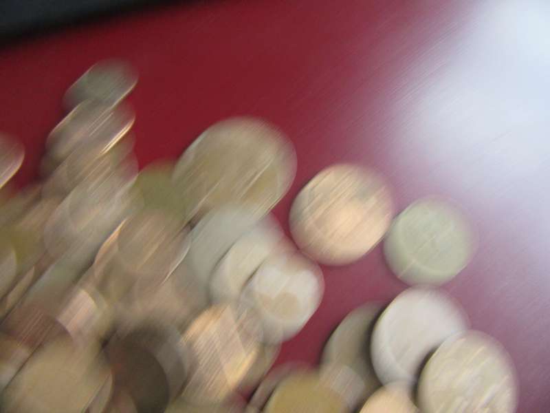 200NTERNATIONAL COPPER COINS - AS PER SCAN - BID PER ITEM