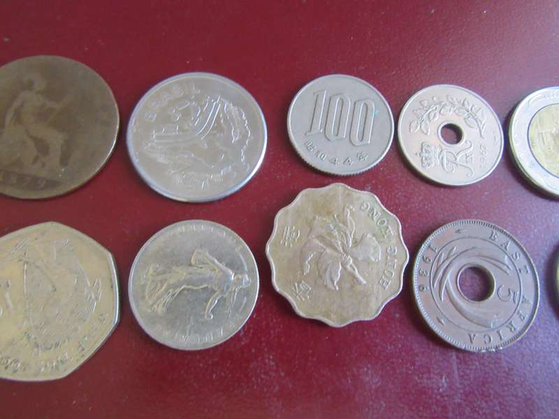 10 ASSORTD WORLD COINS - AS PER SCAN - CO10