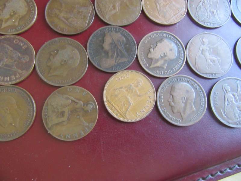 BARGAIN - 30 OLD UK PENNIES /VARIOUS YEARS - AS PER SCAN - BID PER ITEM -FA1