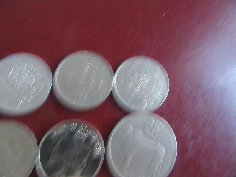 GOOD START FOR THE BEGINNER - 10 INTERNATIONAL COINS - AS PER SCAN - AS10