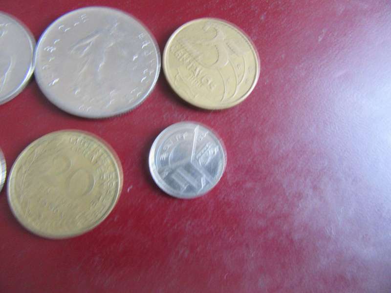 GOOD START FOR THE BEGINNER - 10 INTERNATIONAL COINS - AS PER SCAN CO60