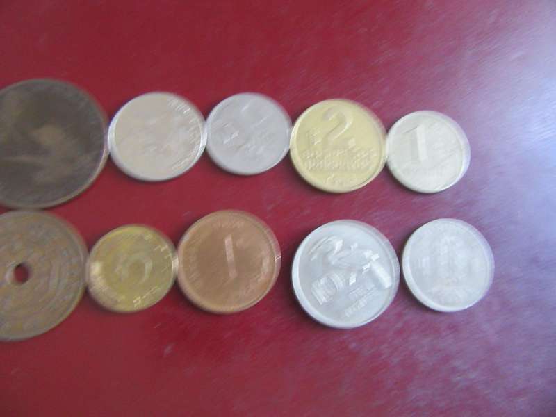 GOOD START FOR THE BEGINNER - 10 INTERNATIONAL COINS - AS PER SCAN - CO55