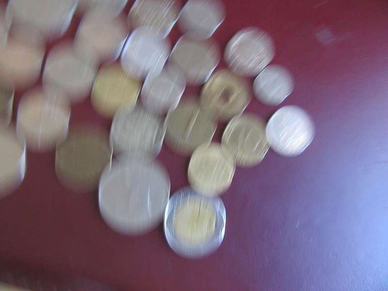 GOOD START FOR THE BEGINNER - 40 INTERNATIONAL COINS - AS PER SCAN - CO20 - BID PER ITEM