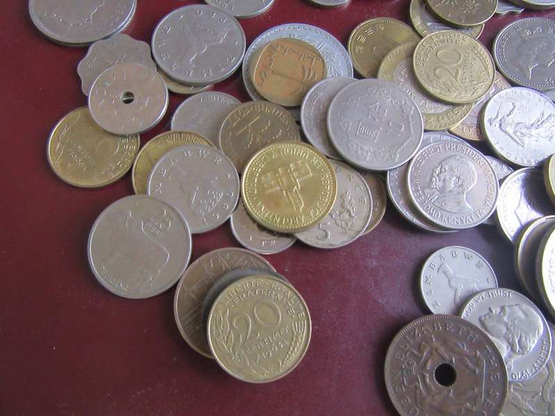 -GOOD START FOR THE BEGINNER 100ASSORTED WORLD COINS - AS PER SCAN - WS1