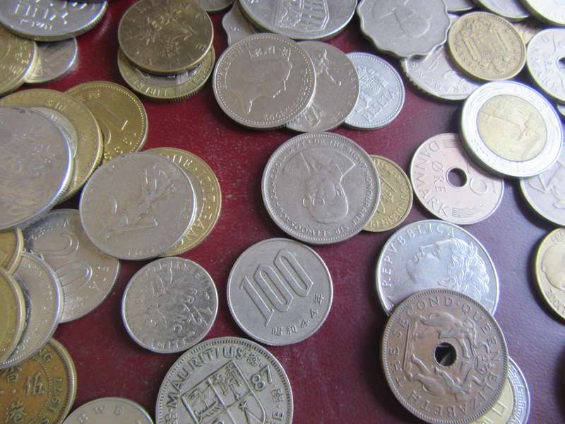 -GOOD START FOR THE BEGINNER 100ASSORTED WORLD COINS - AS PER SCAN - WS1