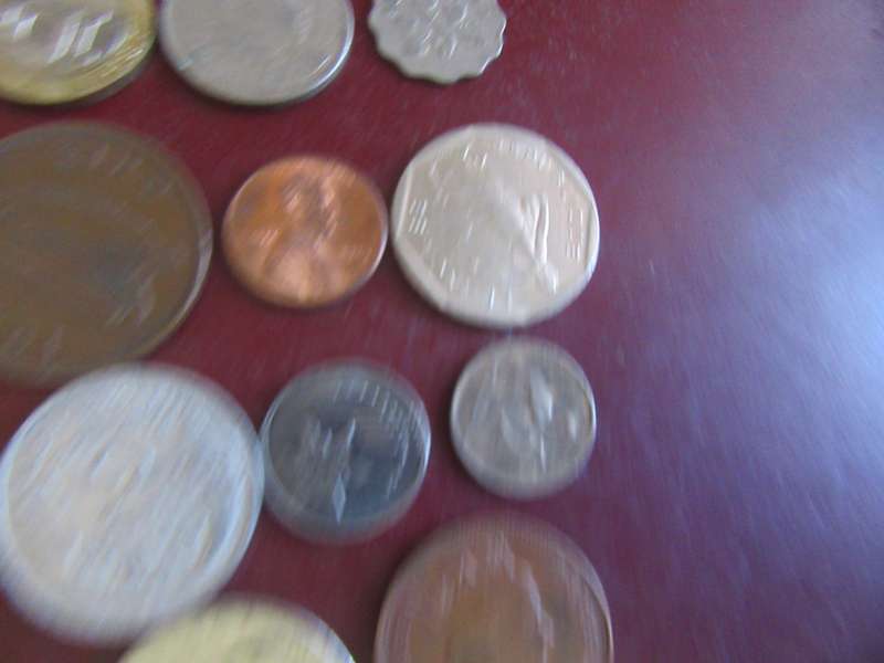GOOD START FOR THE BEGINNER - 25 INTERNATIONAL COINS - AS PER SCAN - CO42