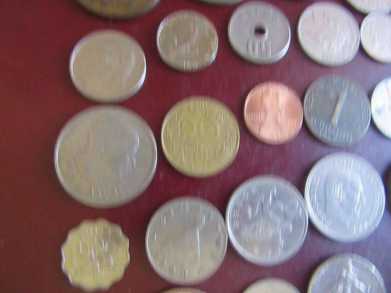 GOOD START FOR THE BEGINNER - 25 INTERNATIONAL COINS - AS PER SCAN - CO2