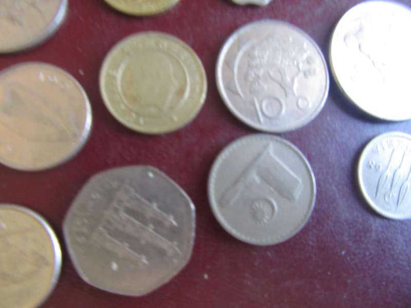 GOODSTARTFOR THE BEGINNER - 25INTERNATIONAL COINS - AS PER SCAN - CO41