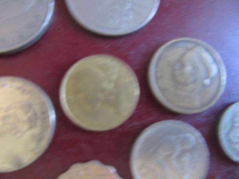 GOODSTARTFOR THE BEGINNER - 25INTERNATIONAL COINS - AS PER SCAN - CO41